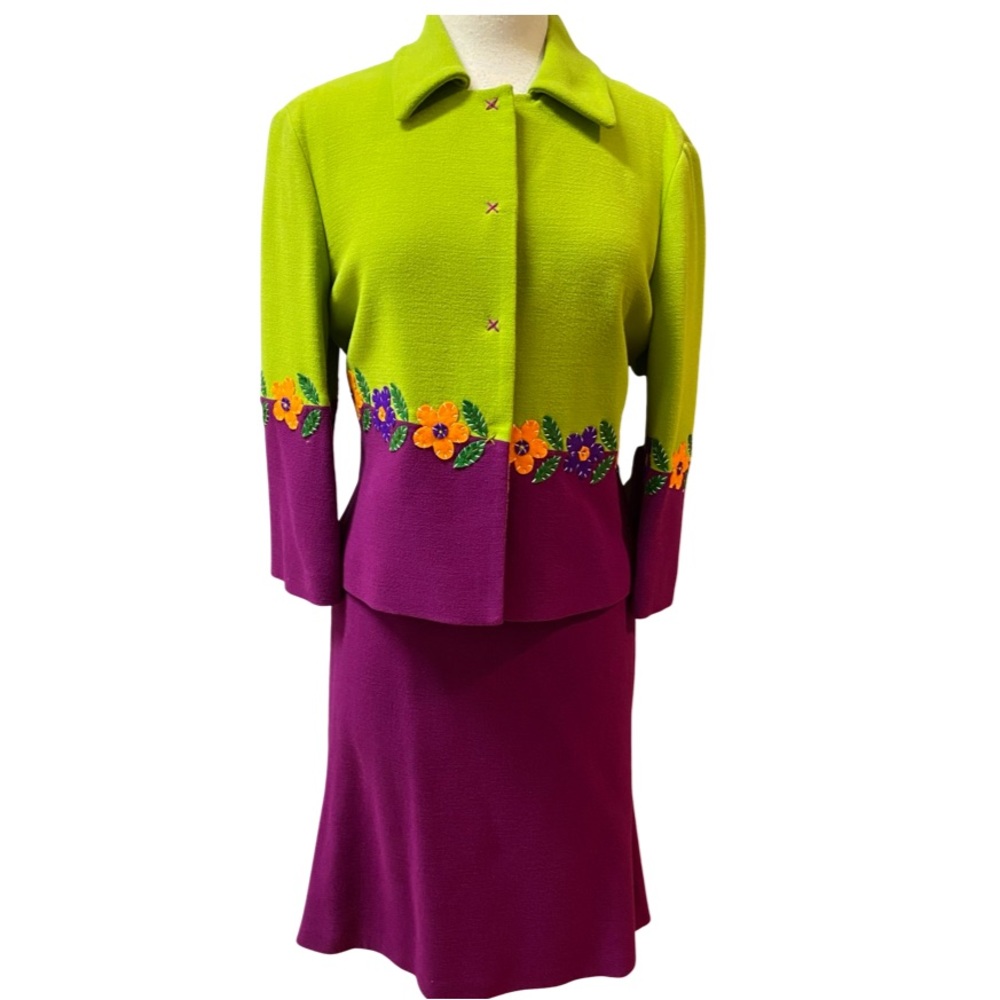 MOSCHINO Cheap and Chic Chartreuse Violet Wool Crepe 2pc Suit Flowers 10 New